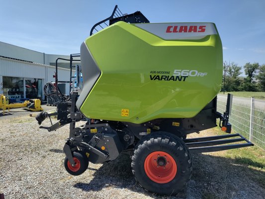 Presse à balles rondes Claas VARIANT 560 RF