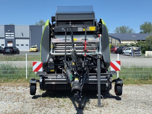 Presse à balles rondes Claas VARIANT 560 RF