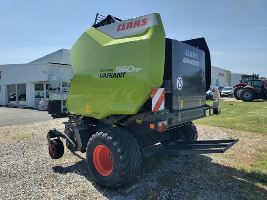 Presse à balles rondes Claas VARIANT 560 RF