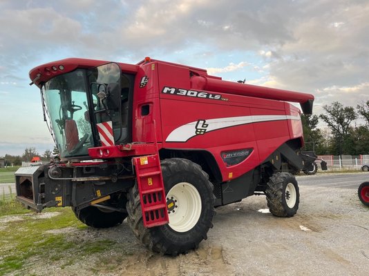 Moissonneuse batteuse Laverda M306 LS