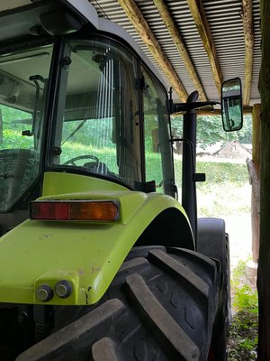 Tracteur agricole Claas ARES 616 RC