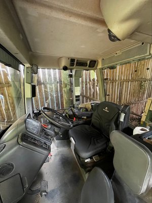 Tracteur agricole Claas ARES 616 RC