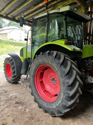 Tracteur agricole Claas ARES 616 RC