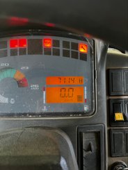 Tracteur agricole Claas ARES 616 RC - 14