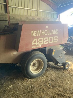 Presse haute densité New Holland 4820S
