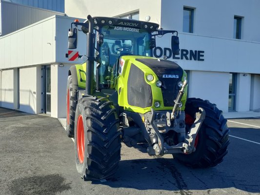 Tracteur agricole Claas AXION 800 CEBIS
