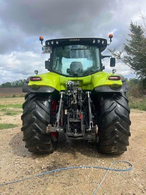 Tracteur agricole Claas AXION 850 CEBIS T4F