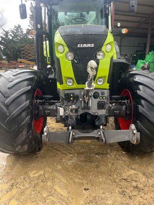 Tracteur agricole Claas AXION 850 CEBIS T4F