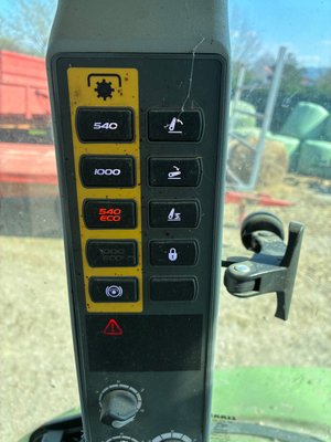 Tracteur agricole Claas ARION 430