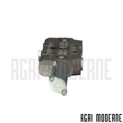 PIECES TRACTEUR CLAAS - Hydraulique - DISTRIBUTEUR AUX.