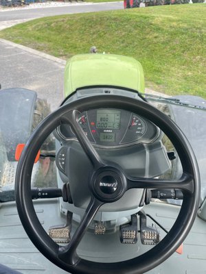 Tracteur agricole Claas ARION 620 CIS T4i