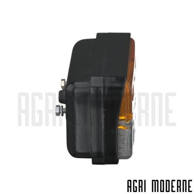 PIECES TRACTEUR CLAAS - Carrosserie - FEU
