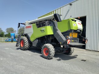 Moissonneuse batteuse Claas TRION 530 MONTANA Business - 4