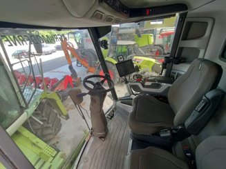 Moissonneuse batteuse Claas TRION 530 MONTANA Business - 8