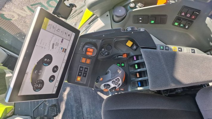 Tracteur agricole Claas AXION 930 TERRA-TRAC