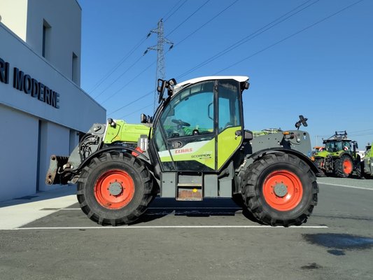 Chariot télescopique agricole Claas SCORPION 732 VARIPOWER