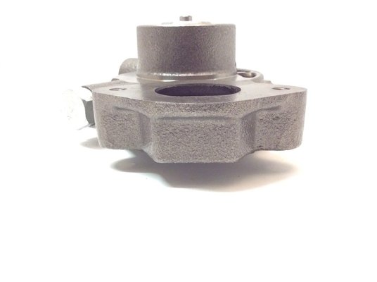 PIECES TRACTEUR CLAAS - Moteur - POMPE