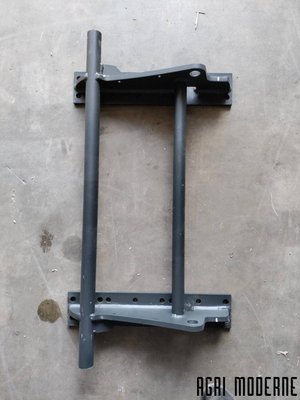 PIECES TRACTEUR AUTRE MARQUE - Chargeur/Relevage (MAILLEUX) - CADRE ATTELAGE MASTER-ATTACH
