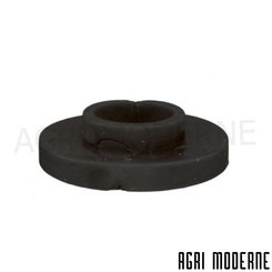 PIECES TRACTEUR CLAAS - Carrosserie - ENTRETOISE