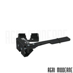 PIECES RECOLTE FENAISON CLAAS - Carrosserie - POIGNEE