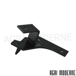 PIECES TRACTEUR CLAAS - Carrosserie - EQUERRE