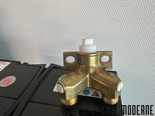 MANUTENTION ELEVAGE - ELEVAGE - Piece raccordement Mod. 19R-MS¾" avec 2 réglages