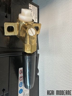 MANUTENTION ELEVAGE - ELEVAGE - Soupape laiton ¾", complète, avec réglage