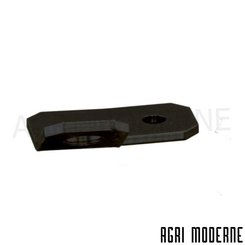 PIECES TRACTEUR CLAAS - Carrosserie - EQUERRE