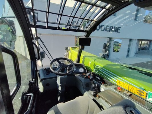 Chariot télescopique agricole Claas SCORPION 736