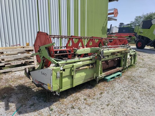 Barre de coupe pour moissonneuse batteuse Claas REPLIABLE C540