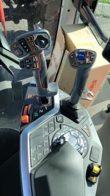 Tracteur agricole Massey Ferguson 7S 165 DYNA VT