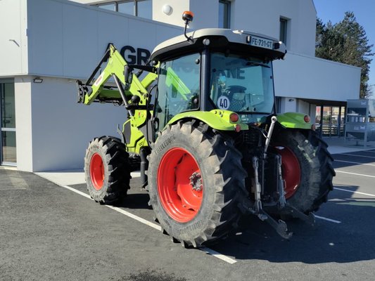 Tracteur agricole Claas ATOS 330