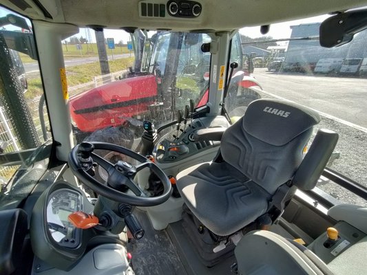 Tracteur agricole Claas ATOS 330