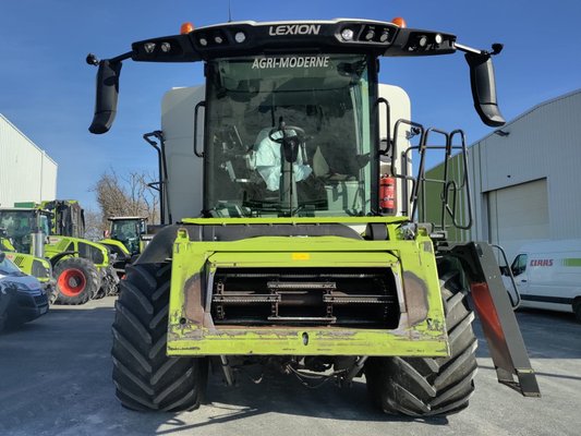 Moissonneuse batteuse Claas LEXION 7700 MONTANA