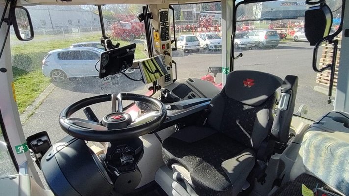 Tracteur agricole Massey Ferguson 7S 165 DYNA VT