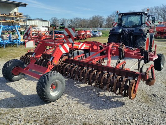 Déchaumeur à dents Horsch Terrano 6