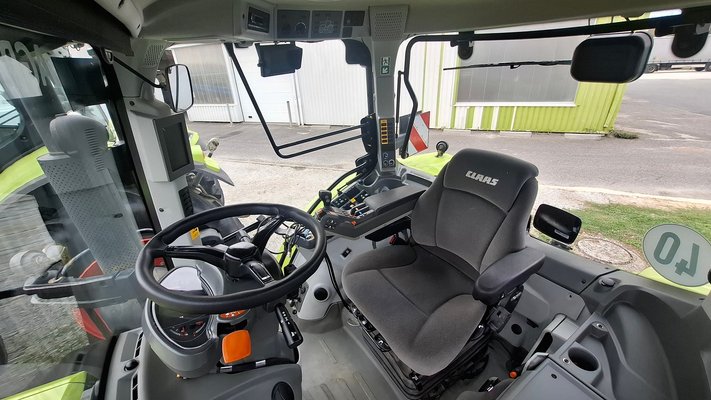 Tracteur agricole Claas ARION 630 CMATIC