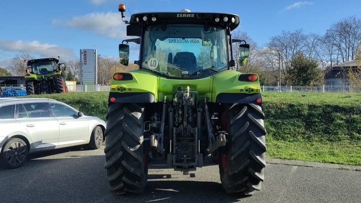 Tracteur agricole Claas ARION 530 CONCEPT