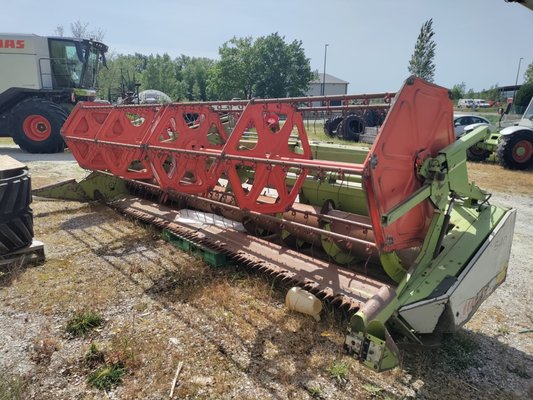 Barre de coupe pour moissonneuse batteuse Claas REPLIABLE C540