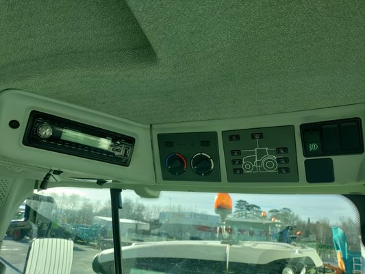 Tracteur agricole Claas ARION 610 ADVANCE