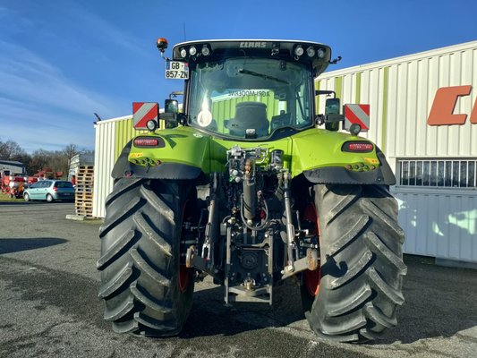 Tracteur agricole Claas AXION 800 CEBIS
