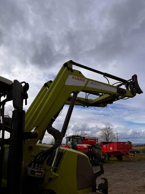 Tracteur agricole Claas ARION 450