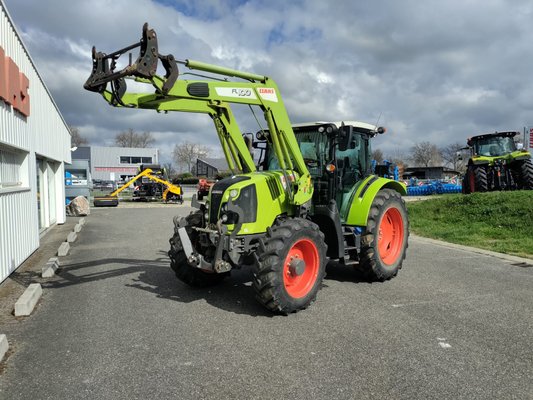 Tracteur agricole Claas ARION 450 CONCEPT