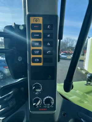 Tracteur agricole Claas ARION 610 ADVANCE