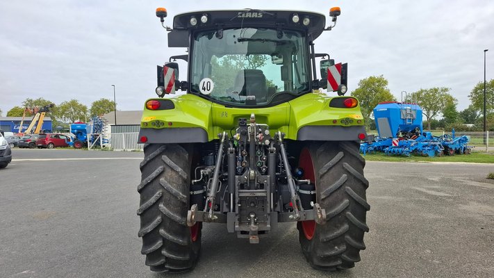 Tracteur agricole Claas ARION 630 CMATIC