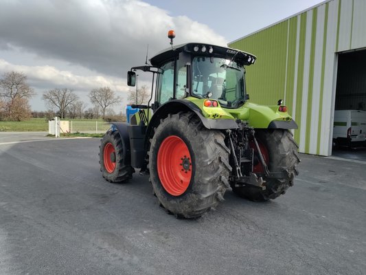 Tracteur agricole Claas ARION 640 CIS T4I