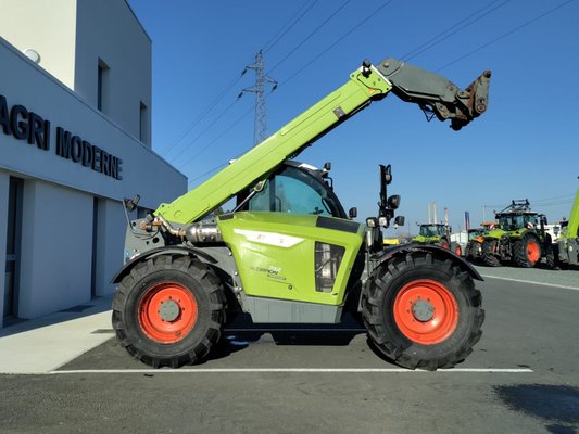 Chariot télescopique agricole Claas SCORPION 732 VARIPOWER