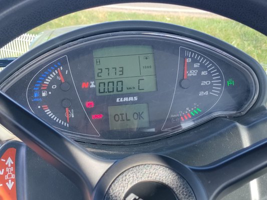 Tracteur agricole Claas AXION 800 CEBIS