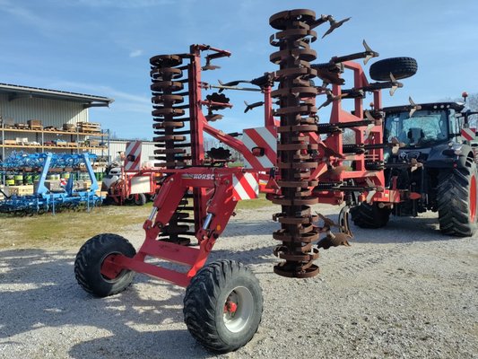 Déchaumeur à dents Horsch Terrano 6