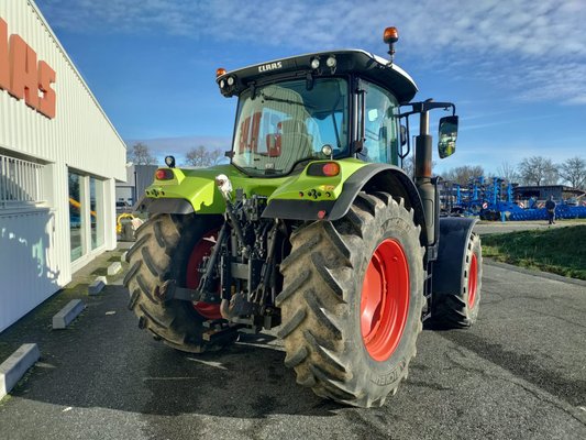 Tracteur agricole Claas ARION 610 ADVANCE